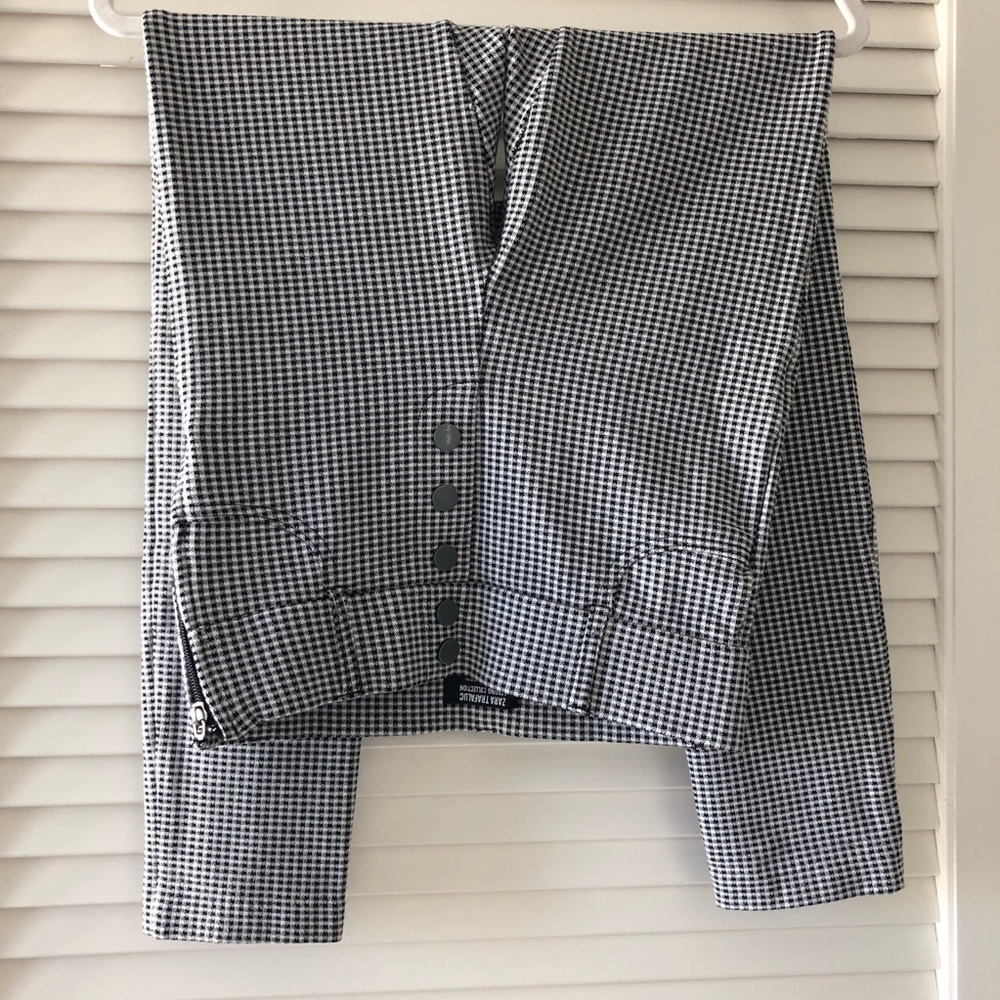 Zara high rise leggings black white pattern size S